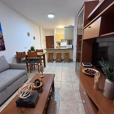 La Apartment *